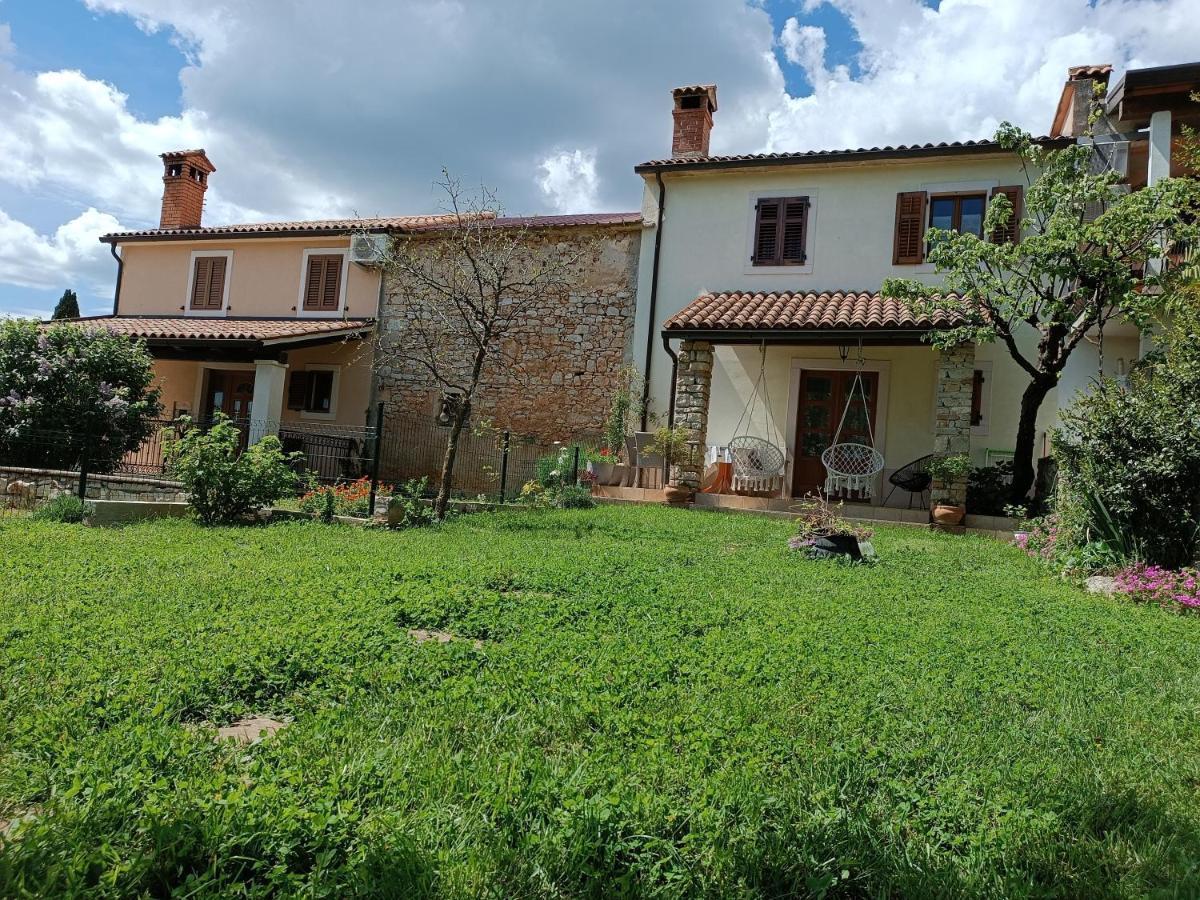 Apartment Parenzana, Little Row House With Big Green Yard In Central Istria Rakotule Εξωτερικό φωτογραφία